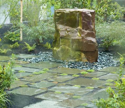 When a garden isn't overcrowded, each detail stands out. In Harmony Sustainable Landscapes