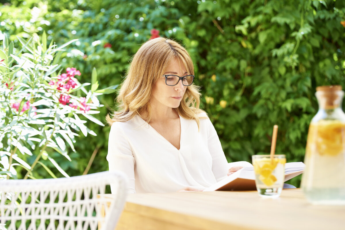 Recommendations for gardening and nature books. In Harmony Sustainable Landscapes